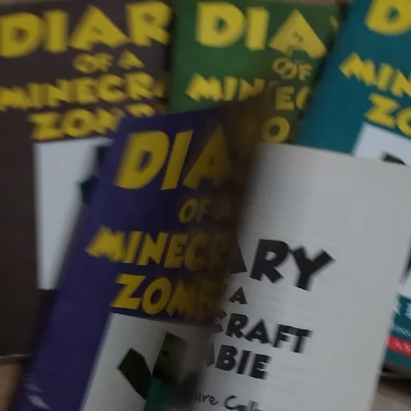 Diary of a Minecraft Zombie Book Set - Picture 13 of 15